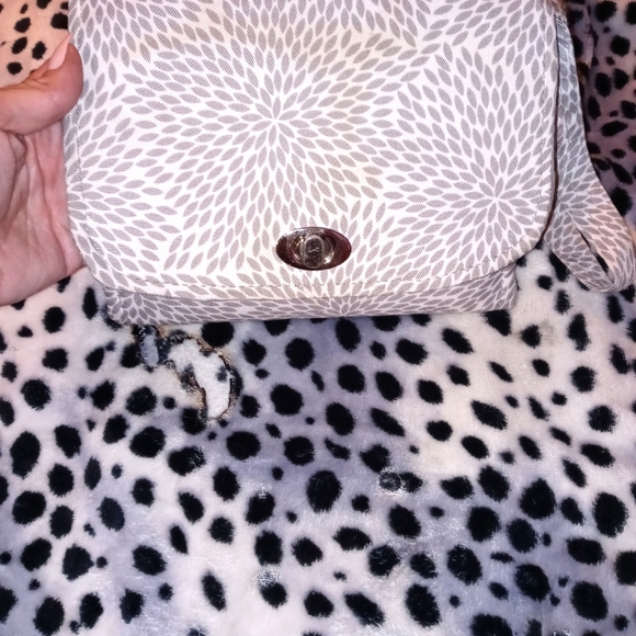 Grey Lilly Bit diaper or miscellaneous bag - Picture 4 of 9